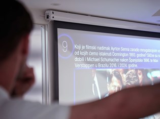 thumbnail_image00031 (1).jpg